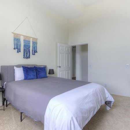 Frontdesk I River Place Apts Rivertown Detroit Διαμέρισμα Δωμάτιο φωτογραφία
