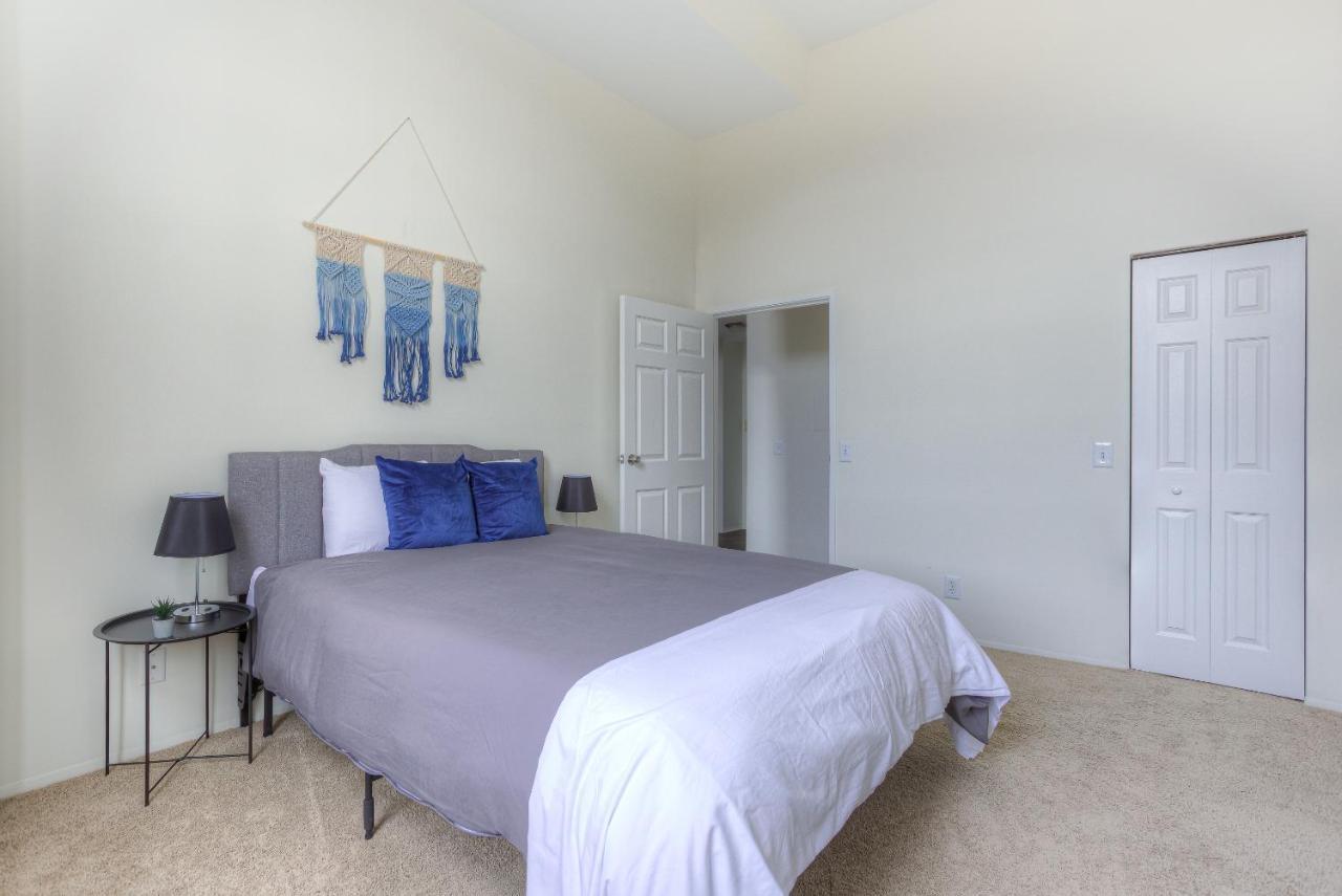 Frontdesk I River Place Apts Rivertown Detroit Διαμέρισμα Δωμάτιο φωτογραφία