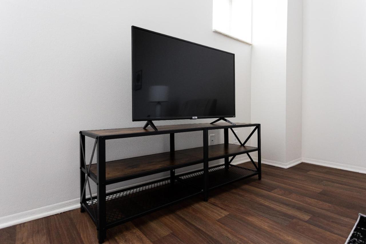 Frontdesk I River Place Apts Rivertown Detroit Διαμέρισμα Δωμάτιο φωτογραφία