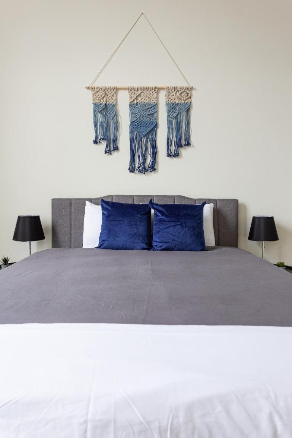Frontdesk I River Place Apts Rivertown Detroit Διαμέρισμα Δωμάτιο φωτογραφία