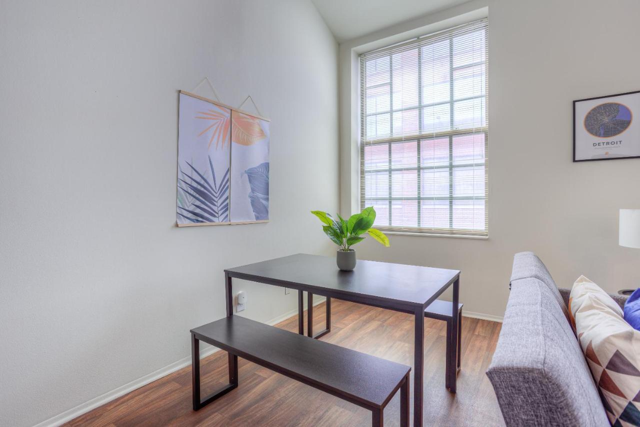 Frontdesk I River Place Apts Rivertown Detroit Διαμέρισμα Δωμάτιο φωτογραφία